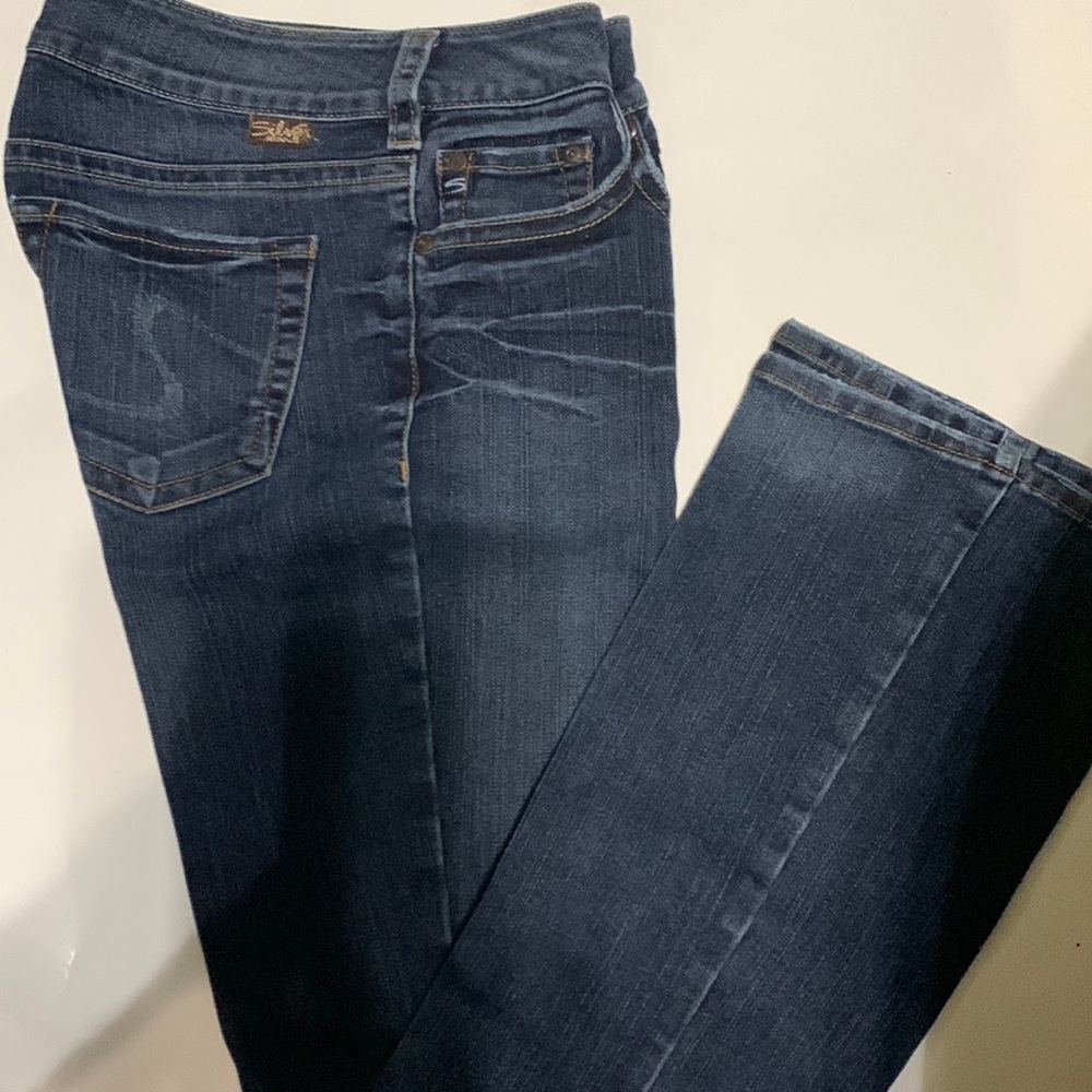 Silver Jeans - deep blue with gold stitching
